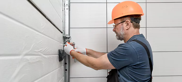 Garage Door Repair in Miami Lakes