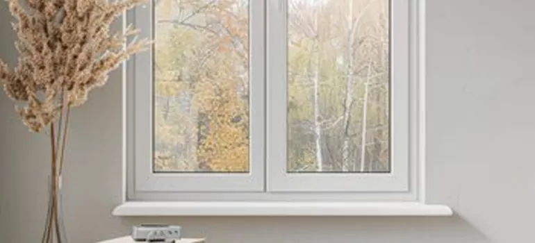 Vinyl Window Stool in Miami Lakes, FL